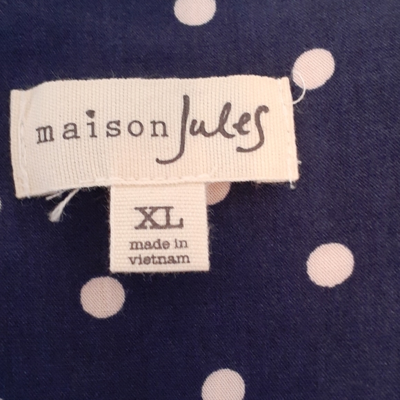 Polka Dot Sleeveless Dress - Picture 7 of 7